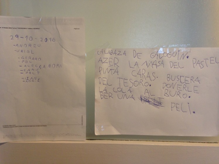 Programa de la fiesta de Halloween,  6 años